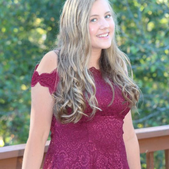 Meet your Posher, Megan - Picture 1 of 1